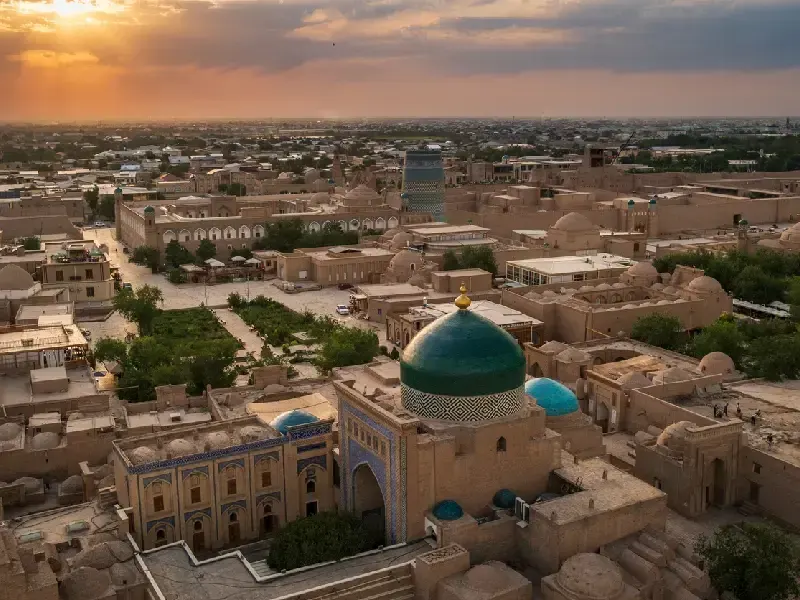 Tour Uzbekistán con Nukus y Khiva
